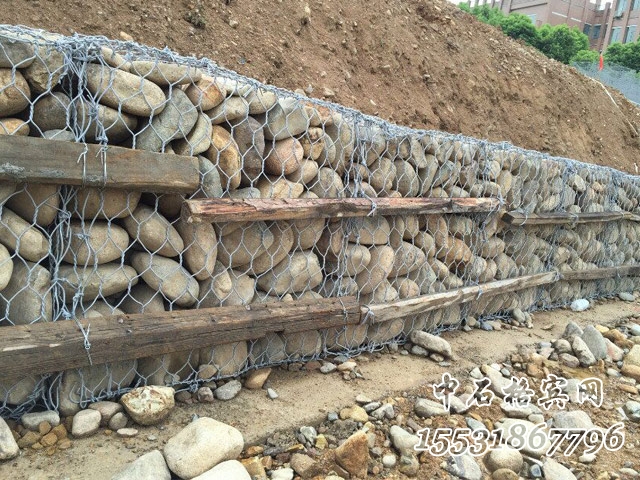 防洪格賓石籠.jpg 防洪格賓石籠.jpg