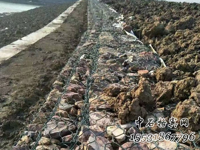 水庫鉛絲籠.jpg 水庫鉛絲籠.jpg